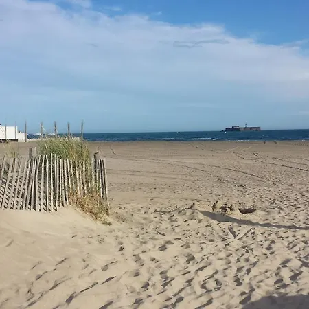 Готель Chez Maithe Au Cap D'agde Агд